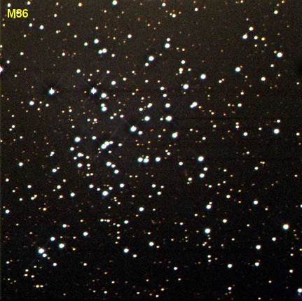 Típus: Nyílthalmaz, &alpha; = 5:36:17.7, &delta; = 34:8:27, Csillagkép: Auriga | Szekeres, Fényesség: 6, Méret: 600