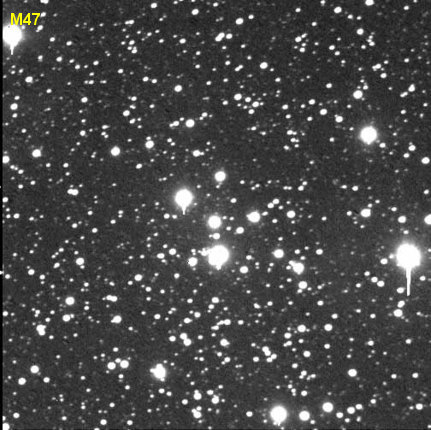 Típus: Nyílthalmaz, &alpha; = 7:36:35, &delta; = -14:28:47, Csillagkép: Puppis | Hajófara, Fényesség: 4.4, Méret: 1500